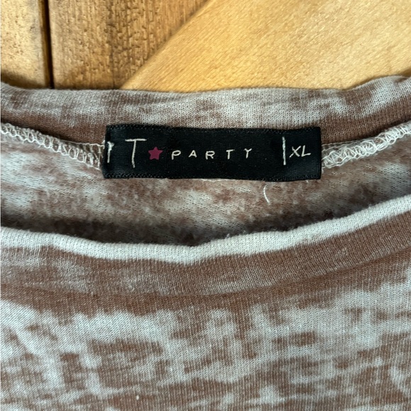 Women's T Party Acid Washed Long Sleeved Tee | Size XL - Picture 4 of 6